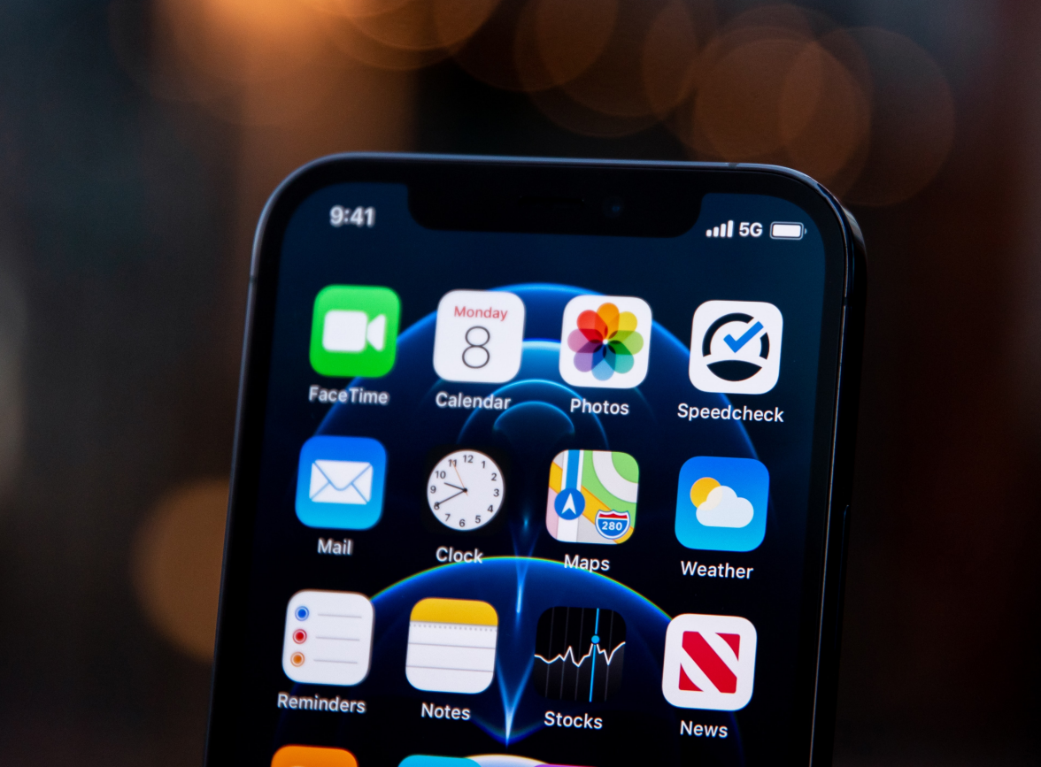 中兴镇苹果手机维修分享为什么 iPhone 12 在冬季会自动关机 